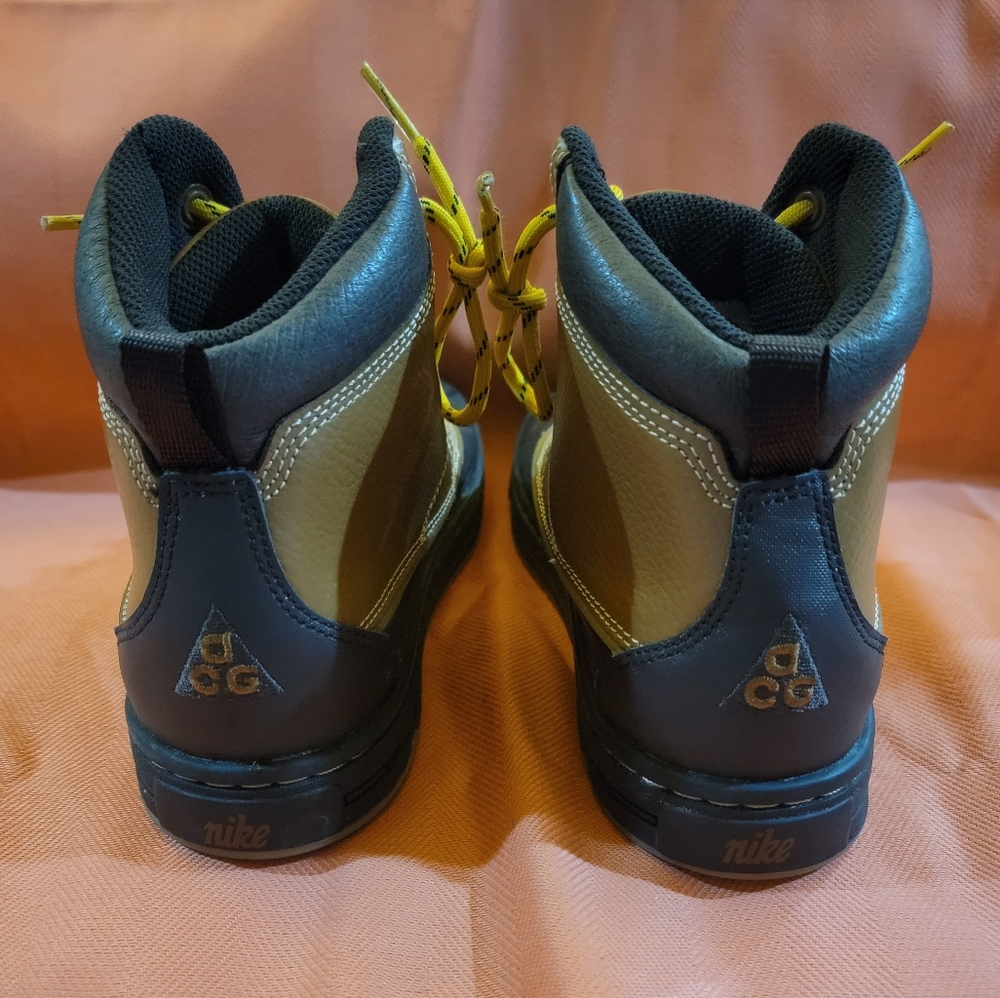 Nike ACG Woodside Boots 3y Brown Youth Unisex 415079-200 like new worn 1x inside - Picture 6 of 11
